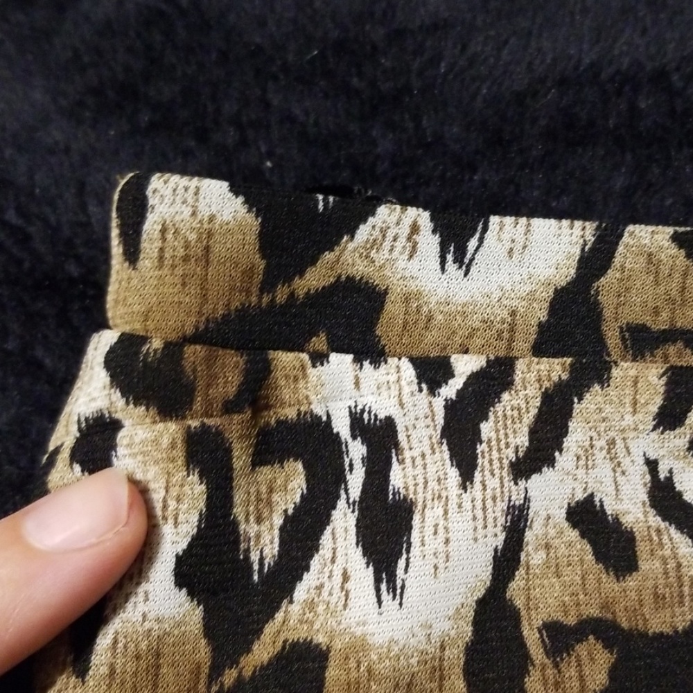 Fitted Lined Animal Print Skirt - Picture 4 of 4